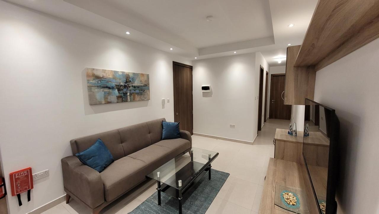 Lovely Apartment With Side Sea View St. Paul's Bay Exterior foto